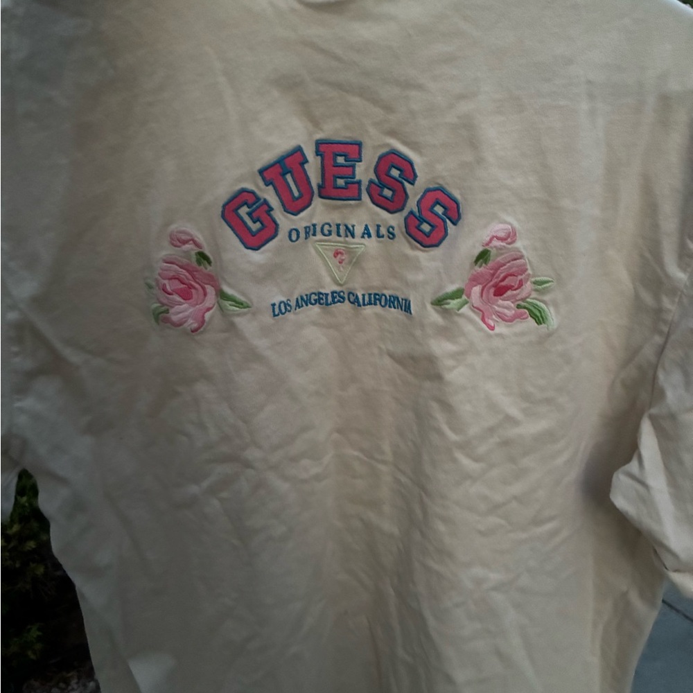 Guess Cream Short Sleeve Tee with Embroidered Design